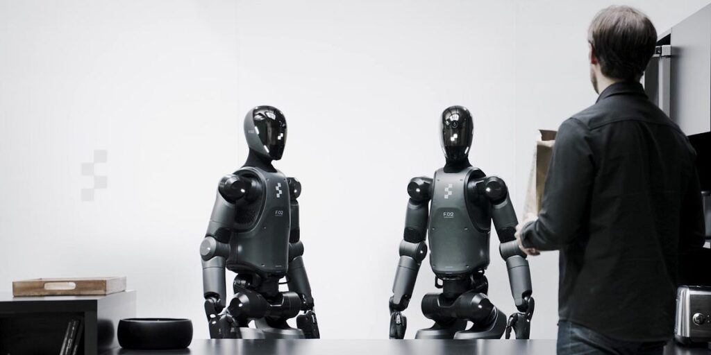 Cómo entrenar a un robot humanoide desde cero